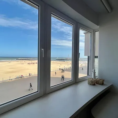 Luxe Met Adembenemend Uitzicht Op Zee