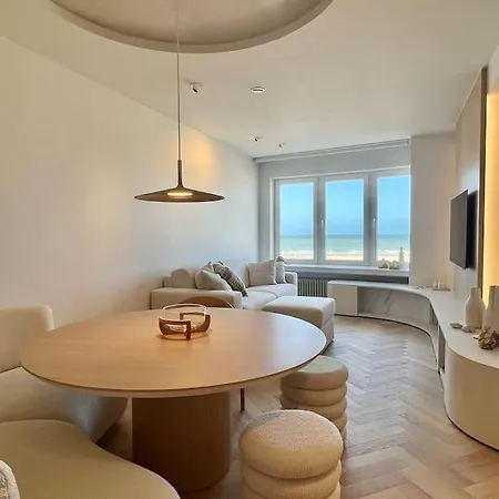 Luxe Met Adembenemend Uitzicht Op Zee