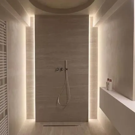 Luxe Met Adembenemend Uitzicht Op Zee