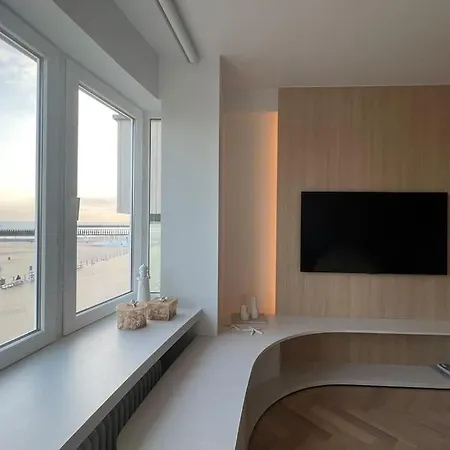 Luxe Met Adembenemend Uitzicht Op Zee Ostende